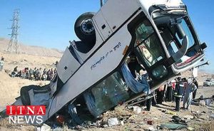 واژگونی اتوبوس 300x184 - ۱۹ مسافر شرکت مسافربری در واژگونی اتوبوس جان باختند